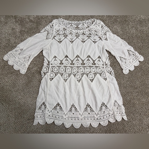 unbranded Tops - White Crochet Lace Boho Top Size M